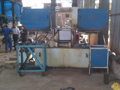 Bandsaw Machine
